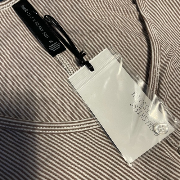 Smash + Tess x Hilary Duff romper - Picture 2 of 3